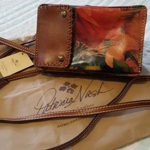 NWT Patricia Nash cross-body/wristlet purse